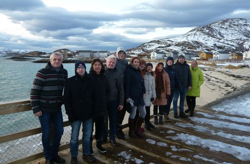 Das internationale Team des Netzwerks Eurasia Peace Studies Exchange beim Abschlusstreffen an der Arktischen Universität Tromsø  (2019, Foto privat)